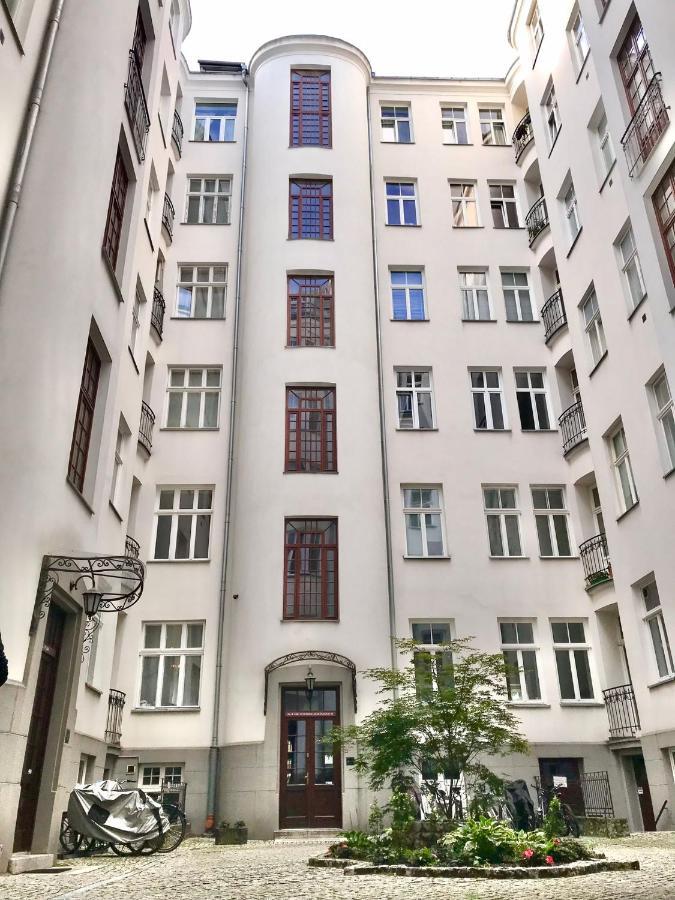 Bezagenta Wilcza8 Minimalist Studio Central Location Varsovia Exterior foto